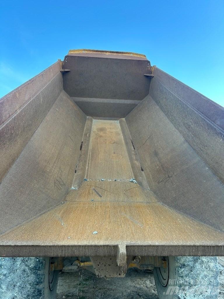 Volvo A 25 E Dumper - Knickgelenk