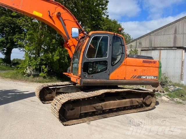 Doosan DX 225 LC Raupenbagger