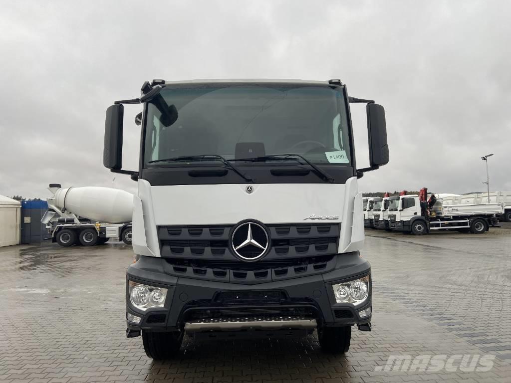 Mercedes-Benz 4143 Kipper