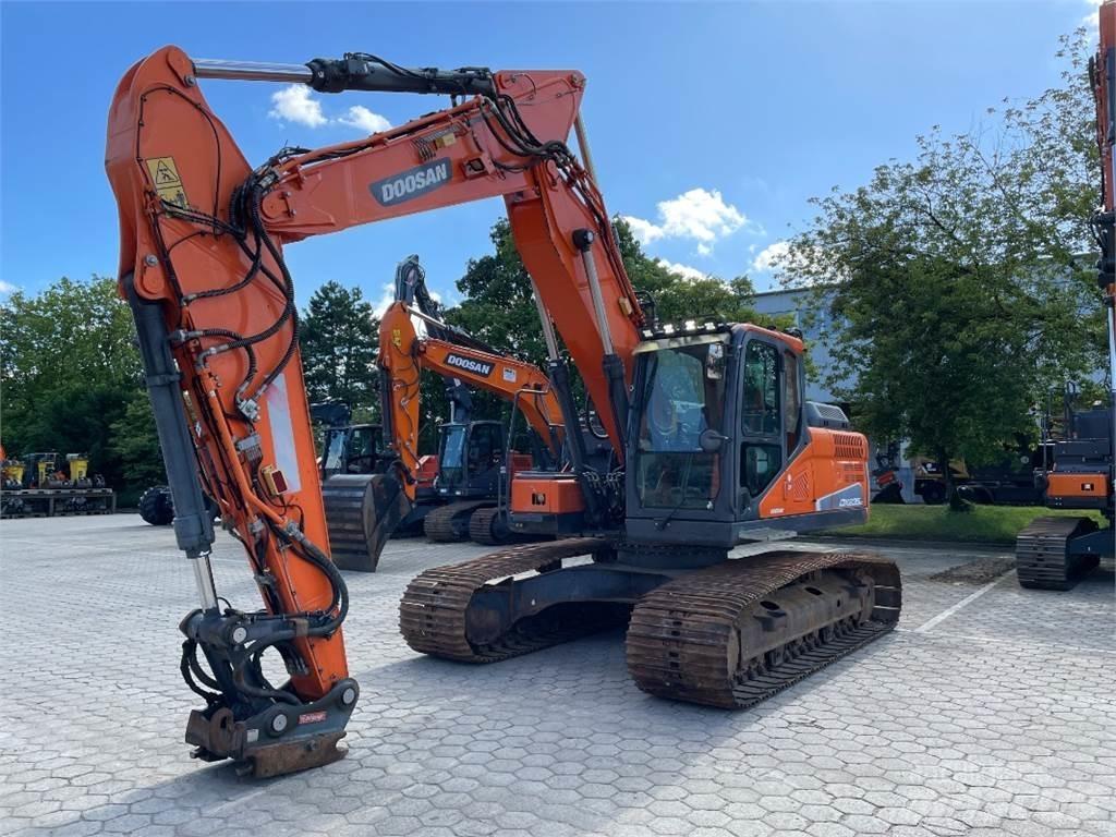 Doosan DX235LC-5 Raupenbagger