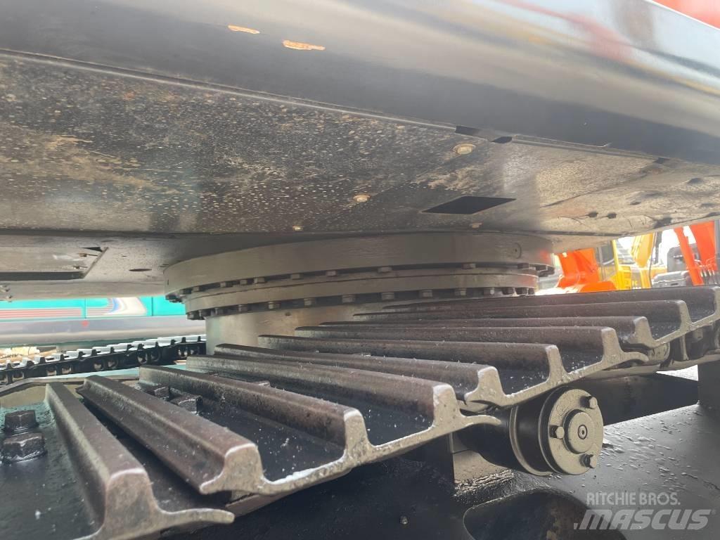 Hitachi ZX240 Raupenbagger