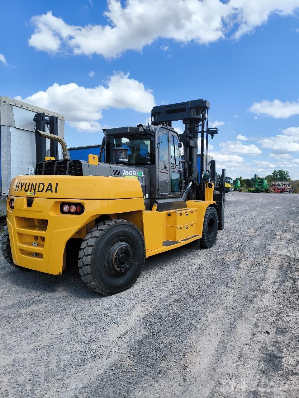 Hyundai 160D-9L Mitnahmestapler