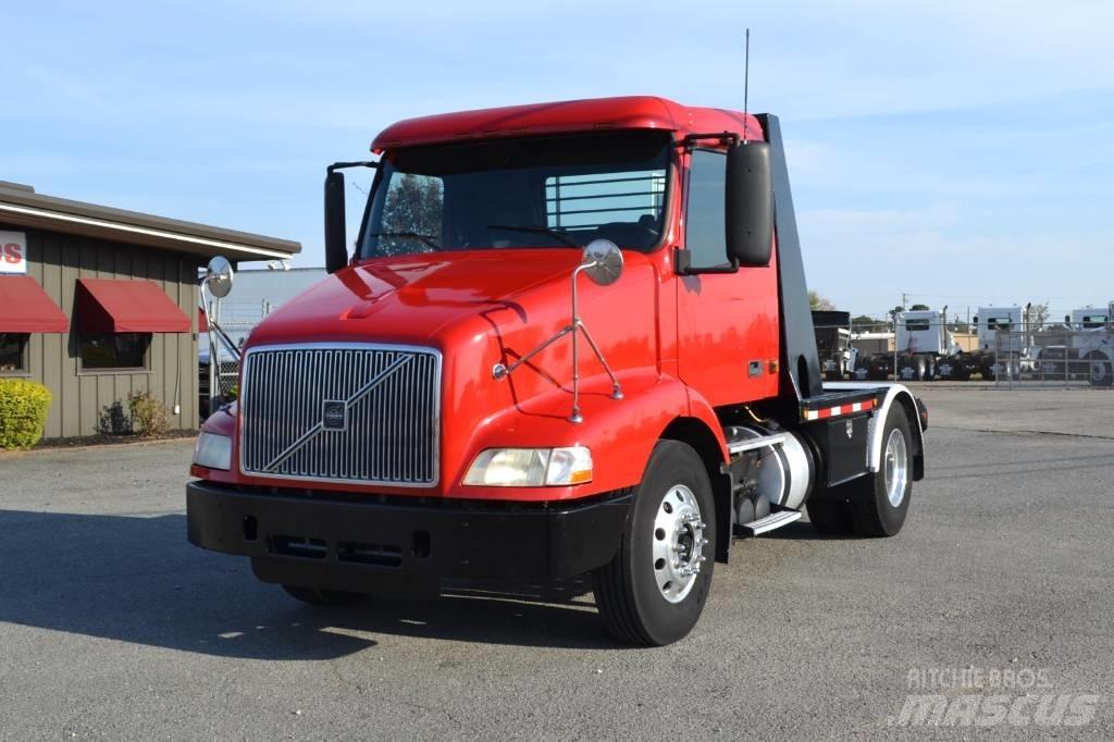 Volvo VNM 42 T200 Sattelzugmaschinen