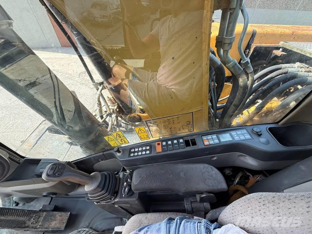 CAT M 322 D Mobilbagger