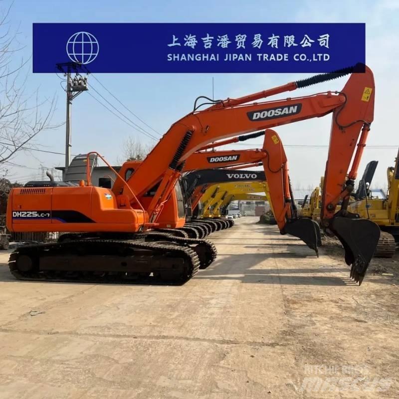 Doosan DH 225 LC-7 Raupenbagger