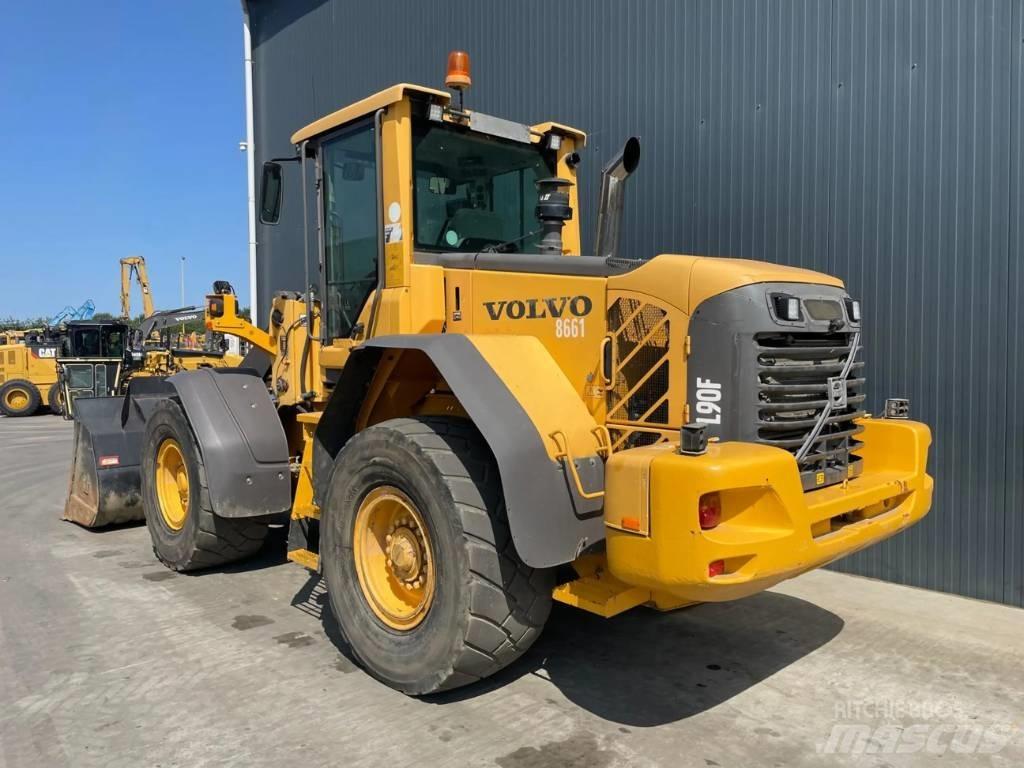 Volvo L90F - 3rd valve Radlader