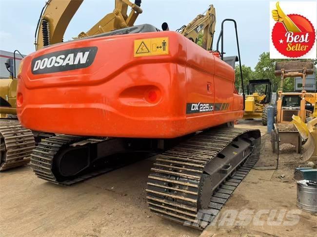 Doosan DX 225 LCA Raupenbagger