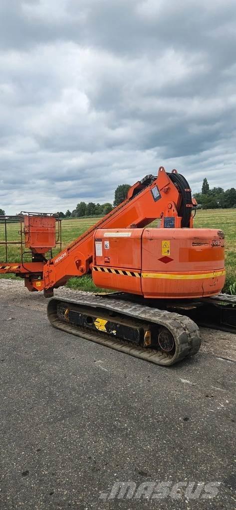 Hitachi HX99B Gelenkteleskoparbeitsbühnen