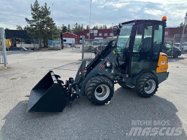 GiANT G2300 HD Minilader