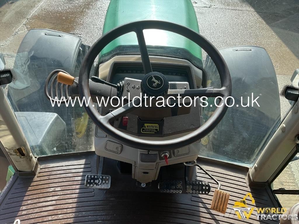 John Deere 6920 S Traktoren