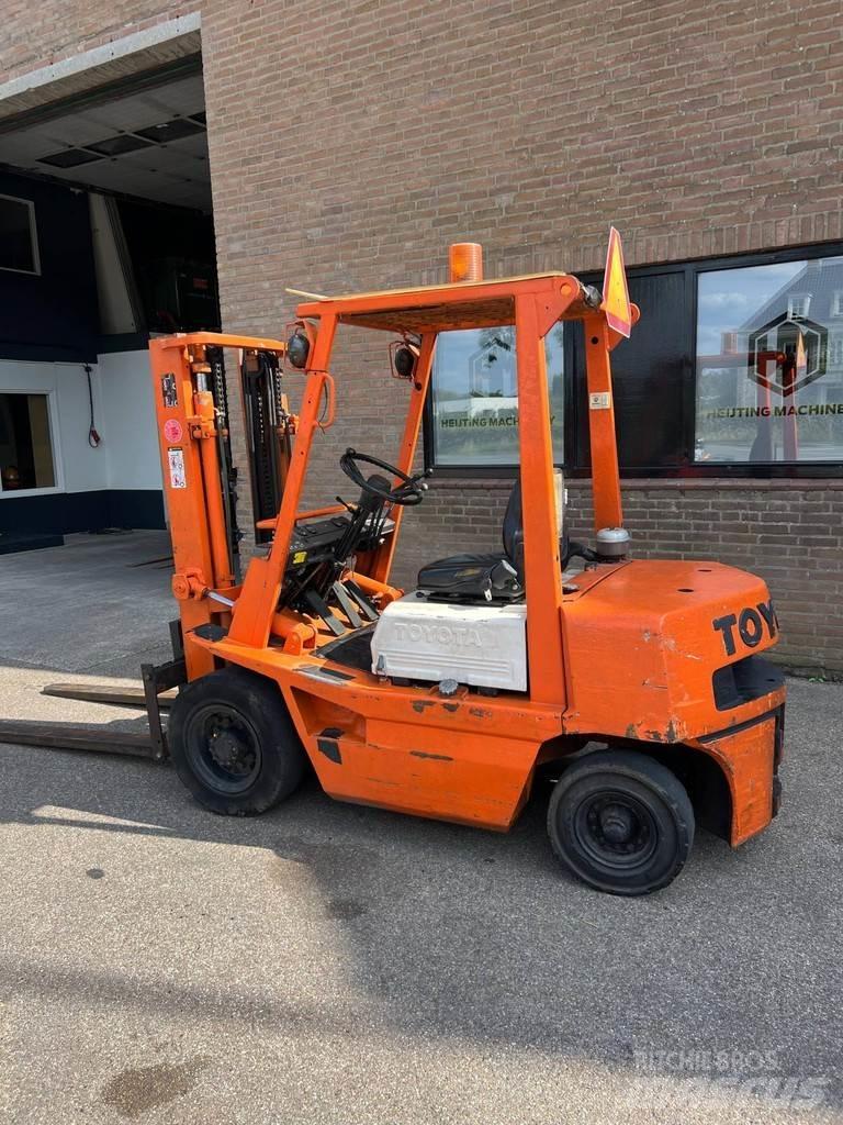 Toyota 02-4FD25 Dieselstapler