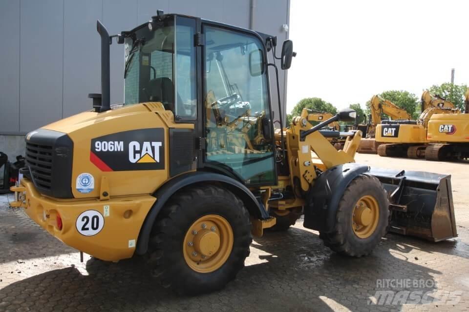CAT 906M Radlader