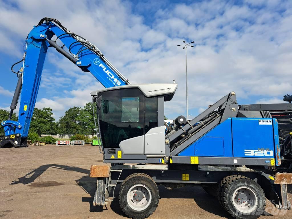 Fuchs MHL320F Materialumschlag