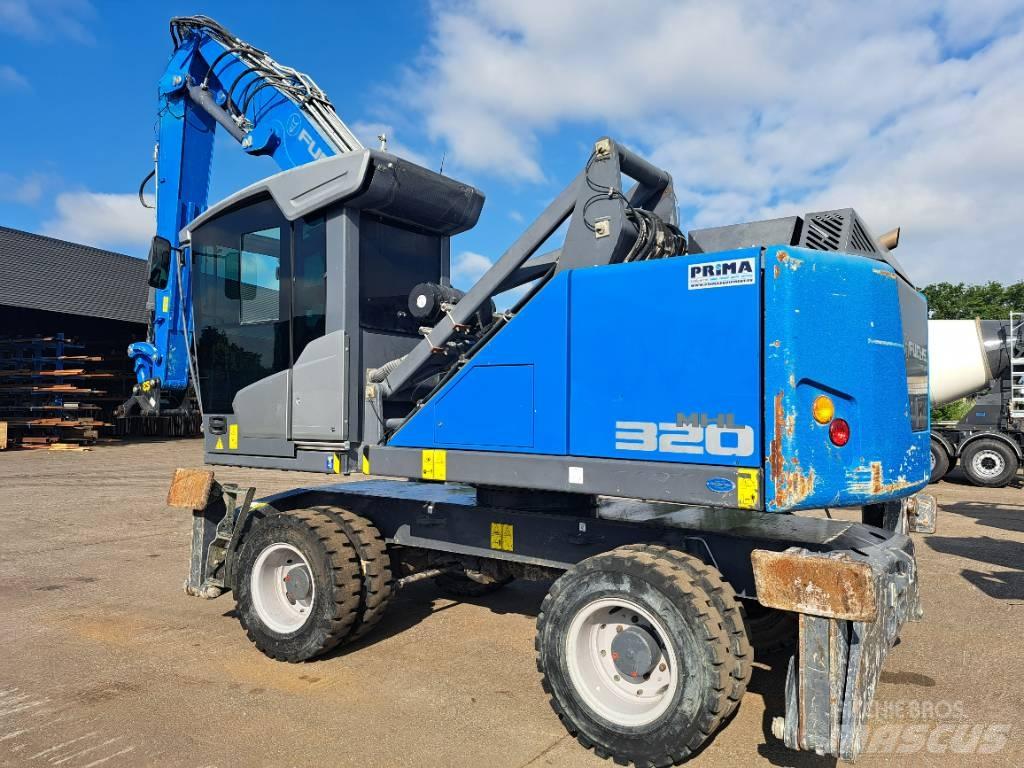 Fuchs MHL320F Materialumschlag