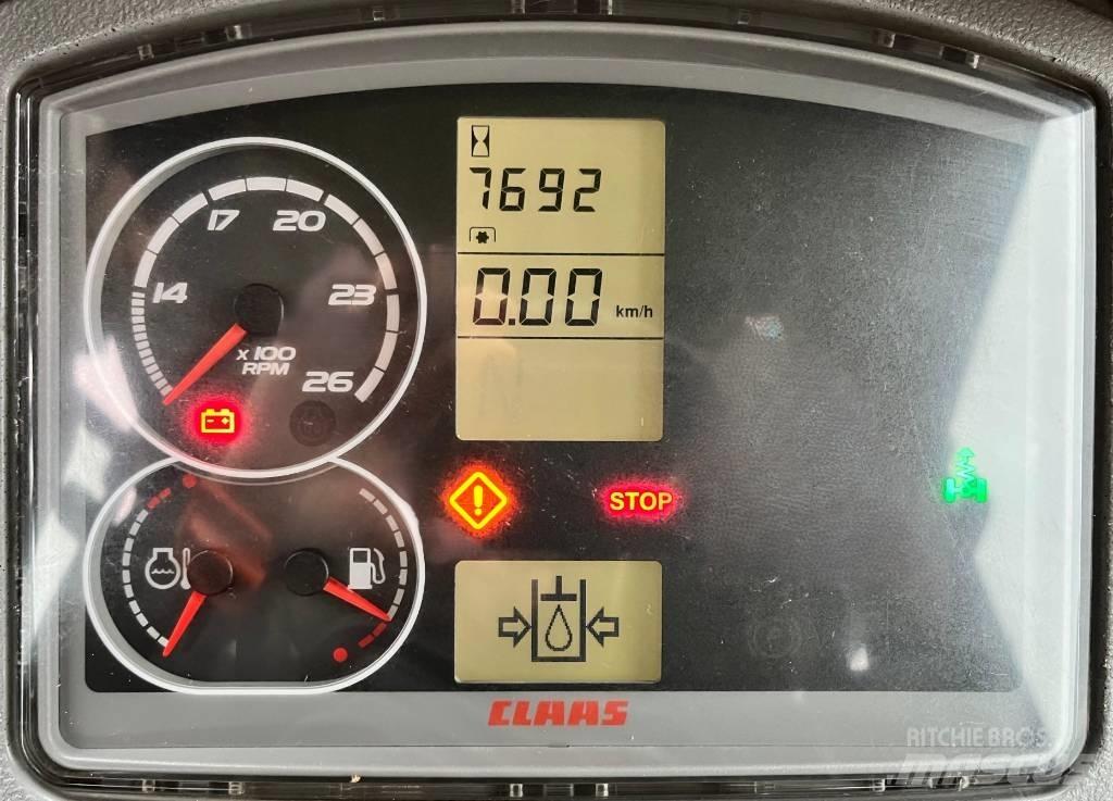 CLAAS Axion 850 Traktoren