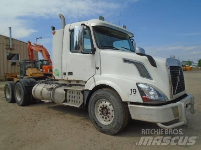 Volvo VNL Sattelzugmaschinen