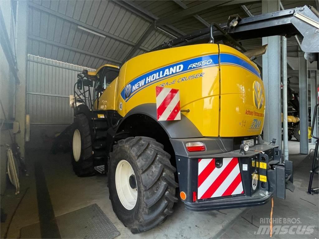 New Holland FR550 Selbstfahrende Häcksler