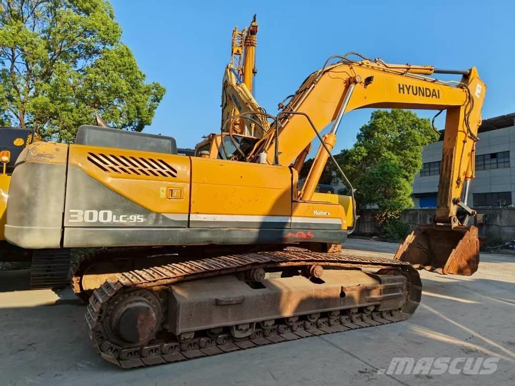 Hyundai R300LC-9S Raupenbagger