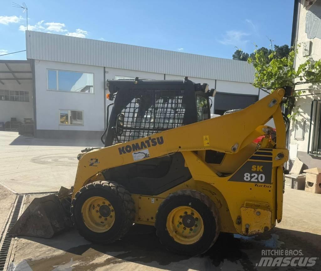 Komatsu SK 820-5 Kompaktlader
