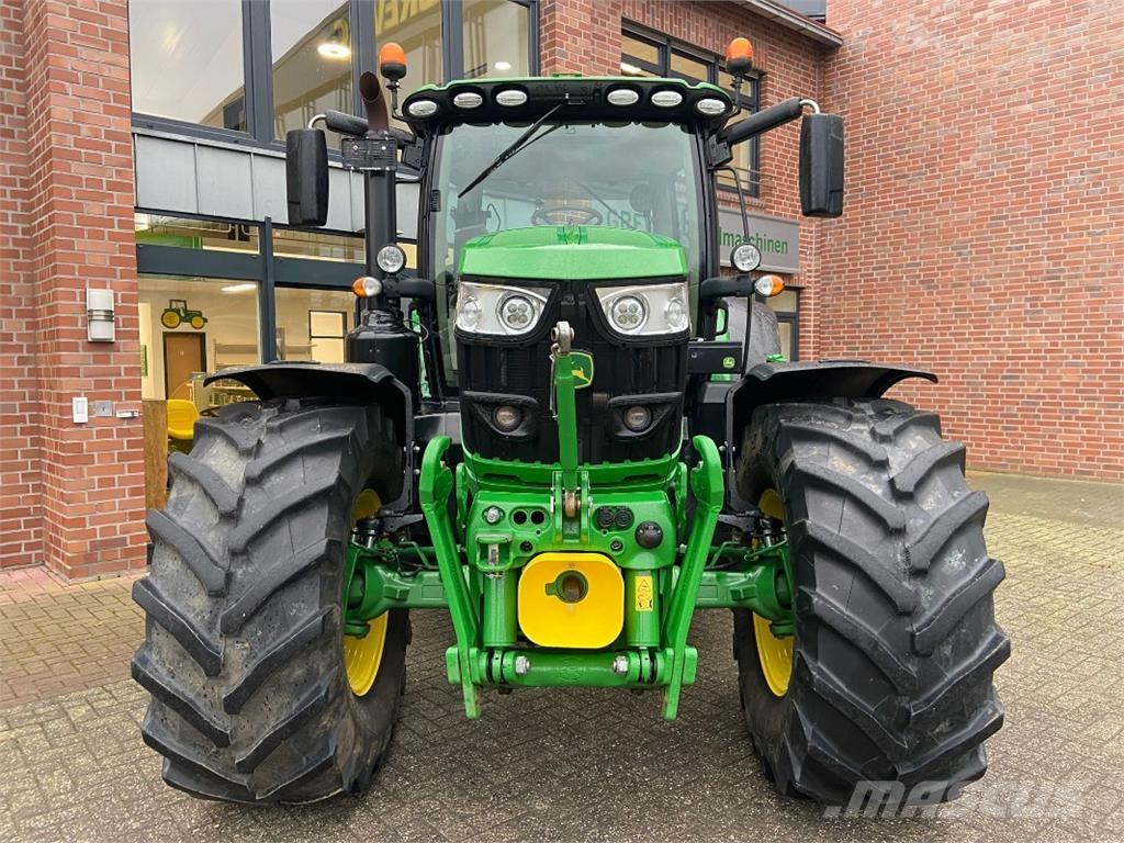 John Deere 6155R Traktoren