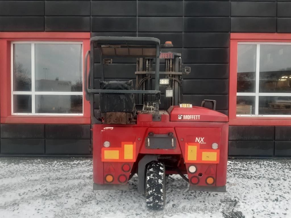 Moffett M5 25.3 Dieselstapler