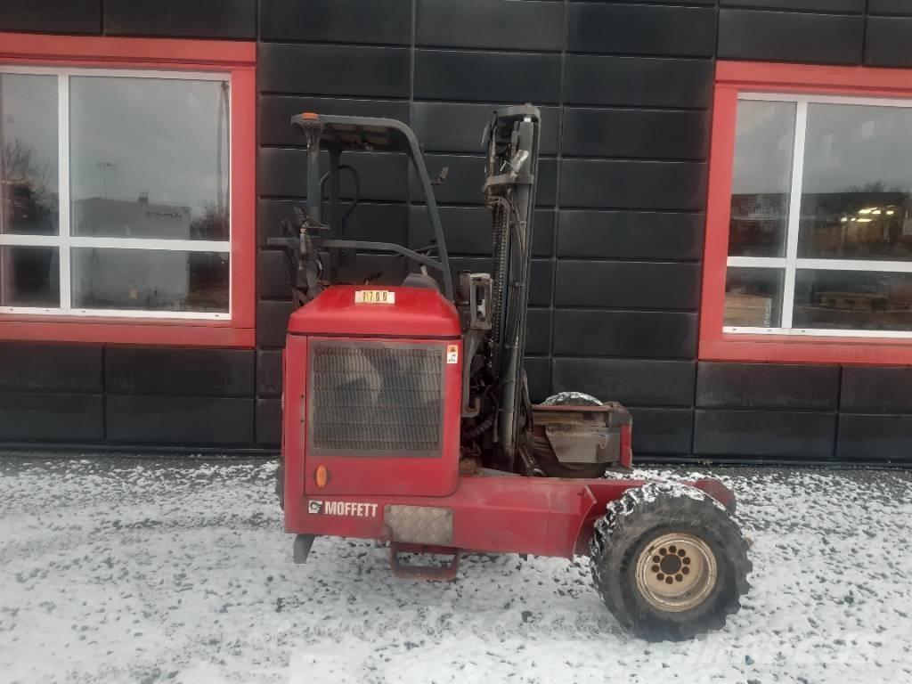 Moffett M5 25.3 Dieselstapler