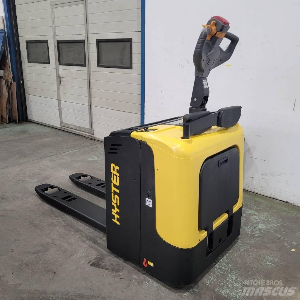 Hyster P 2.0 UTS Gabelstapler mit Fahrerstand