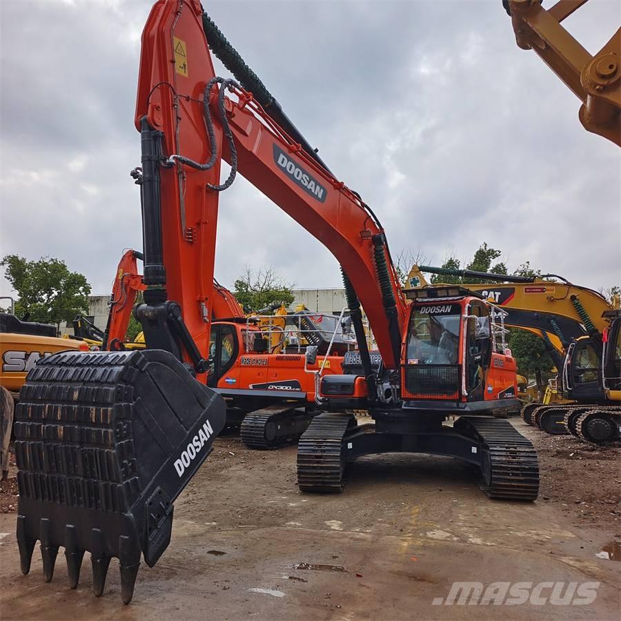 Doosan DX300LC-9C Raupenbagger