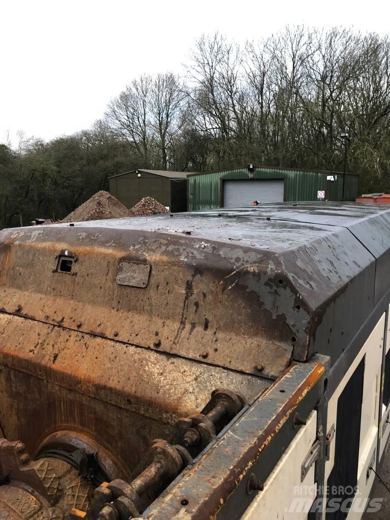 Terex TSS 390 Schredder