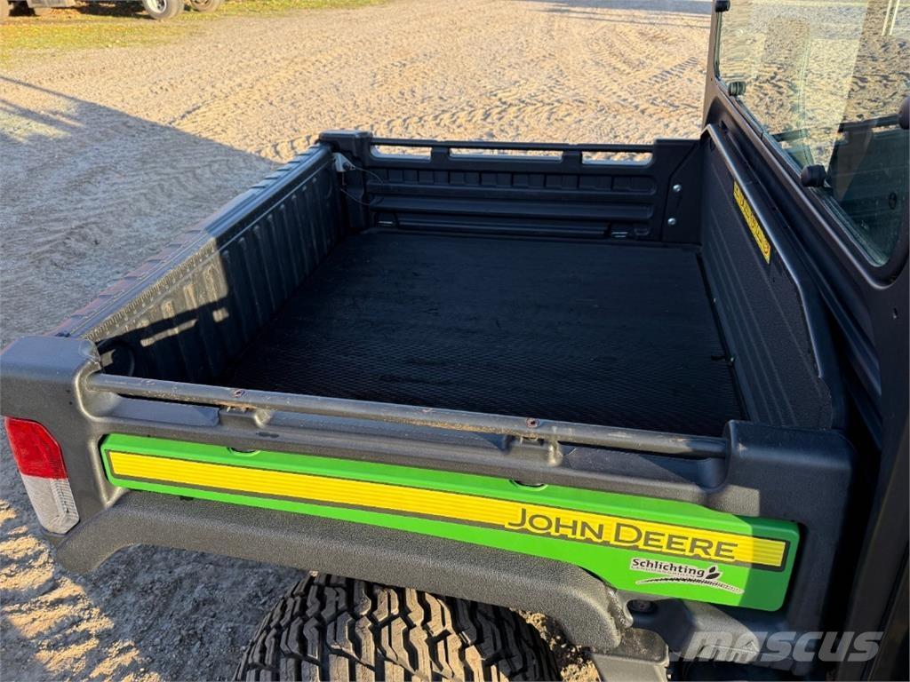 John Deere 835M Sonstige Landmaschinen