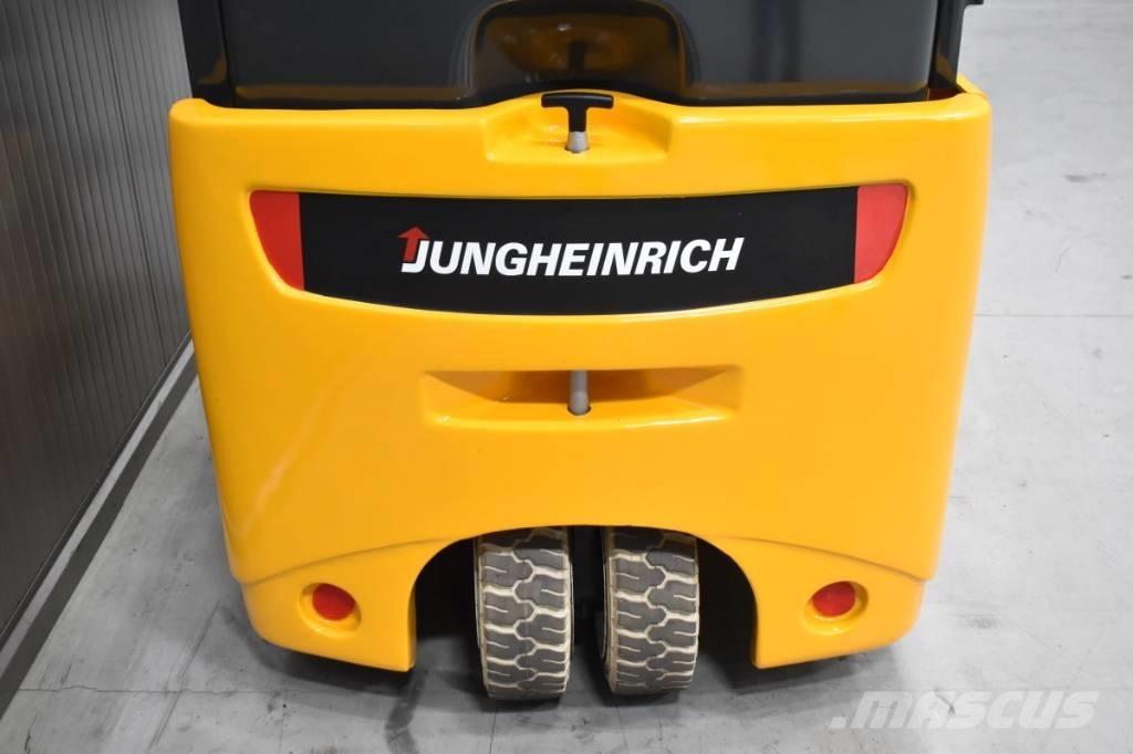 Jungheinrich EFG 215 Elektrostapler