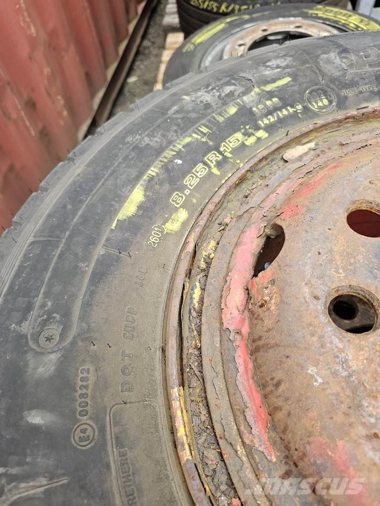 Pirelli 825X15 Transport Sonstige