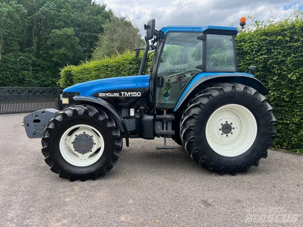 New Holland TM 150 Traktoren