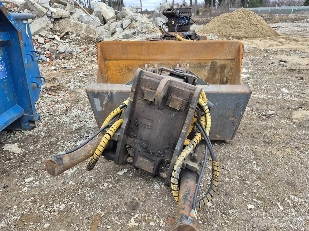 CAT 320D LRR Raupenbagger
