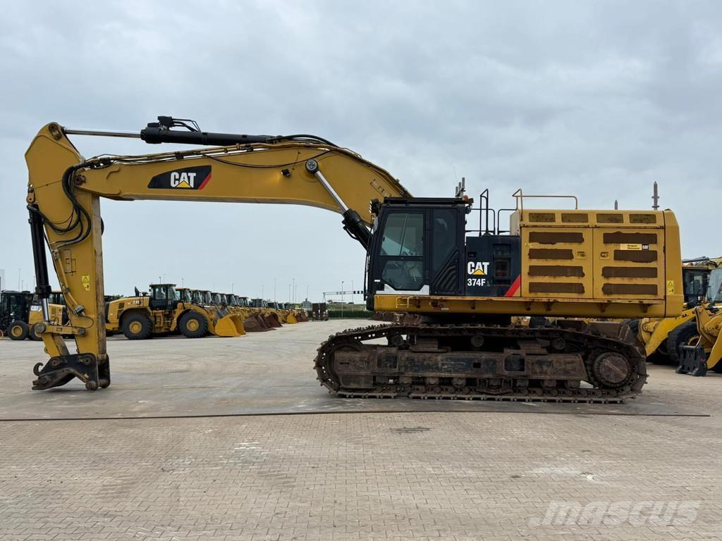 CAT 374FL Spezialbagger