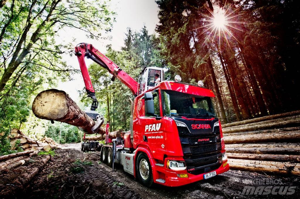 Scania R 590 Holztransporter