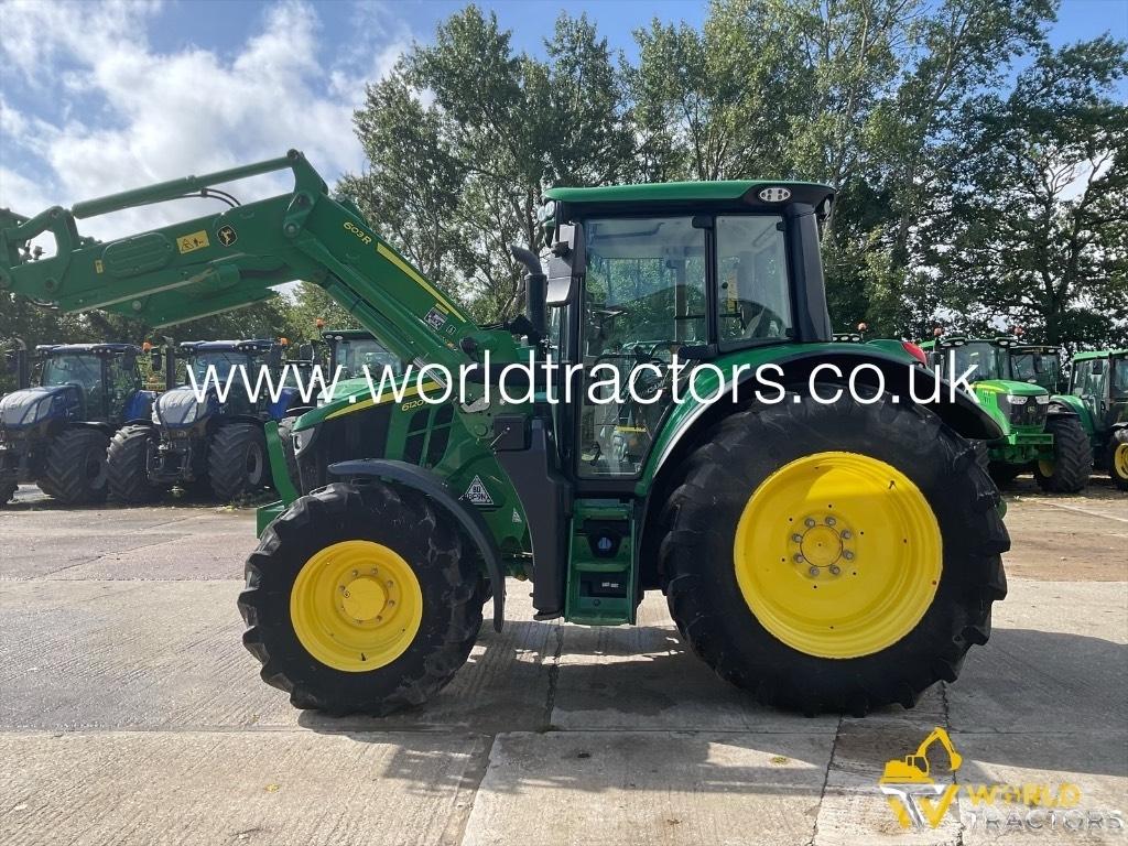 John Deere 6120 M Traktoren