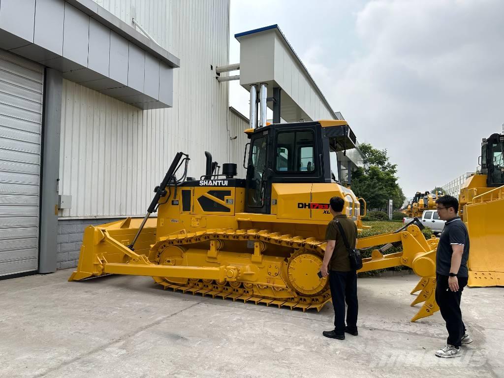 Shantui DH17 Bulldozer