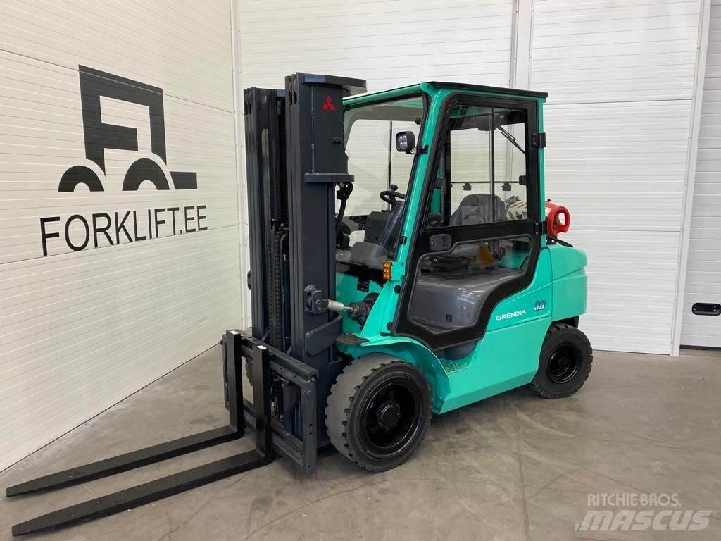 Mitsubishi FG30N Gasstapler