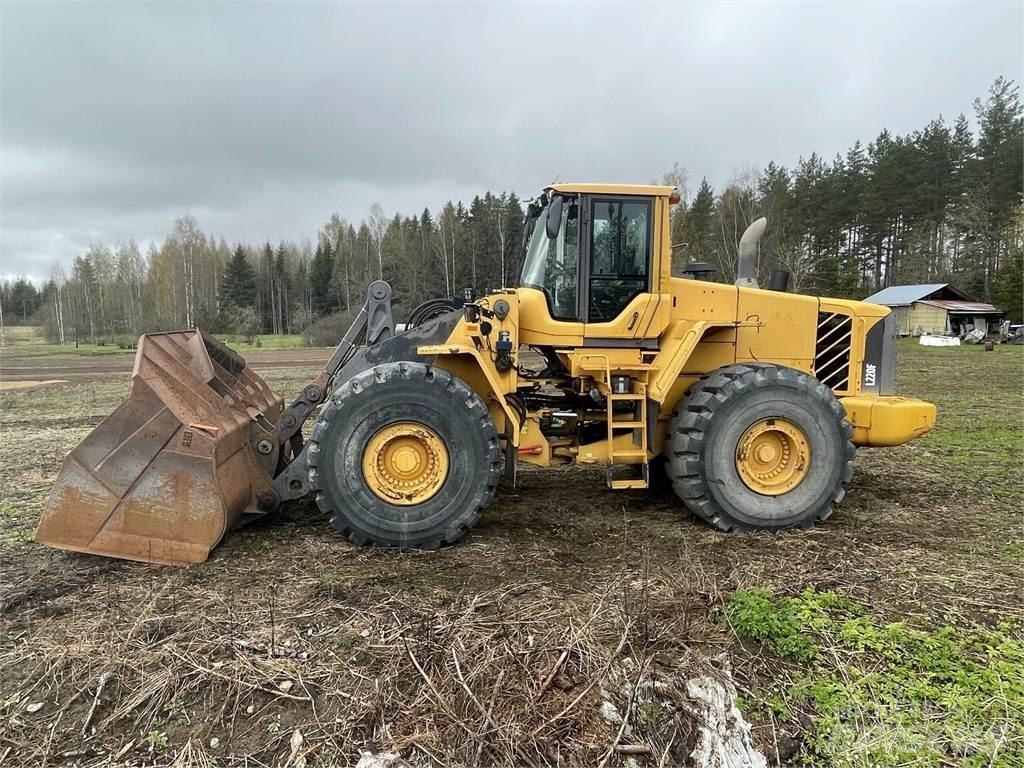 Volvo L220F Radlader