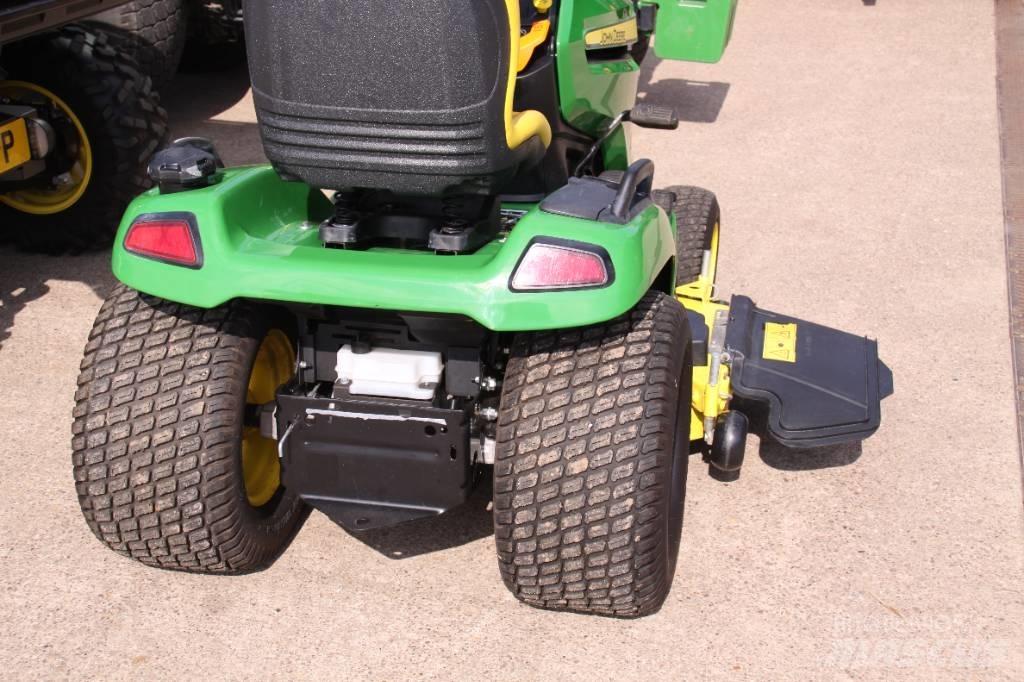 John Deere X 590 Reitermäher