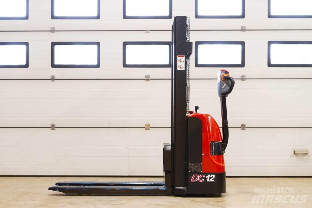 Heli CDD 12 Deichselstapler