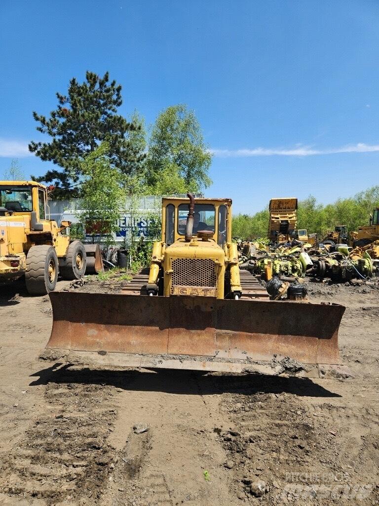 CAT D 6 Bulldozer