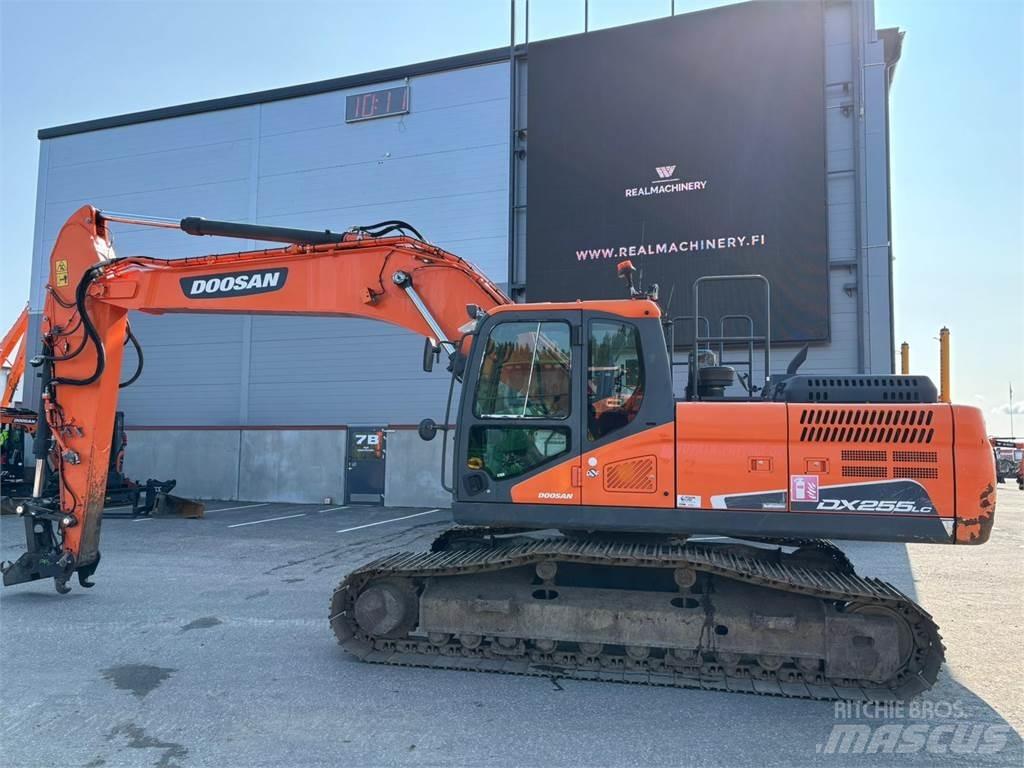 Doosan DX255LC-5 Raupenbagger