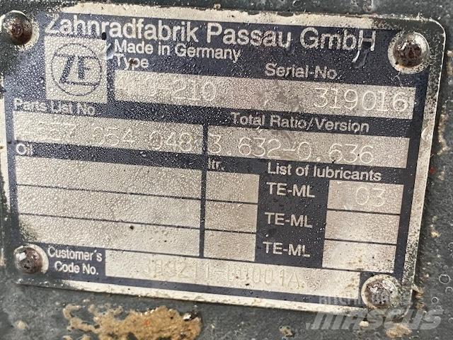Hitachi ZF 4WG-210 Getriebe