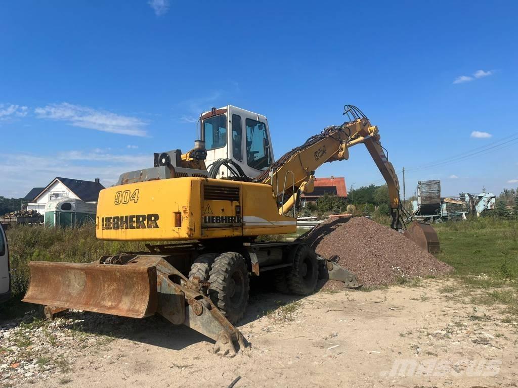 Liebherr A 904 C Materialumschlag