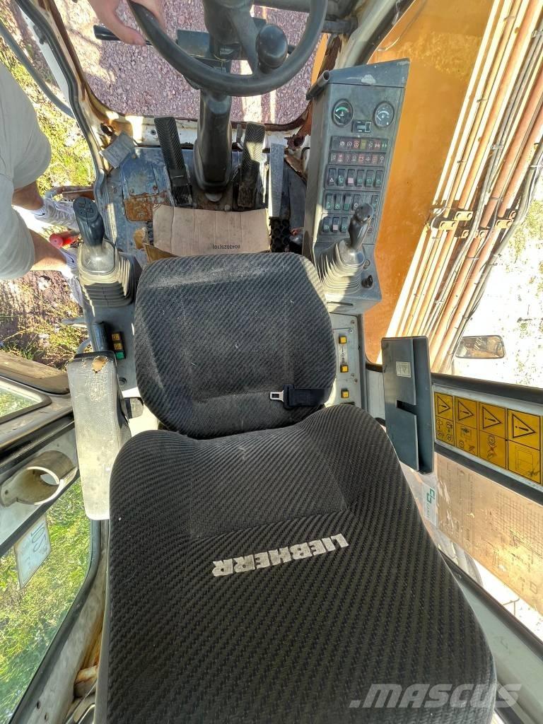 Liebherr A 904 C Materialumschlag