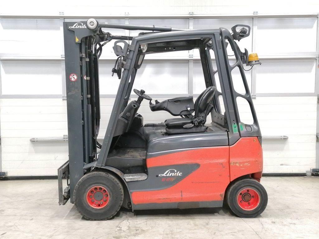 Linde E25-01 Elektrostapler