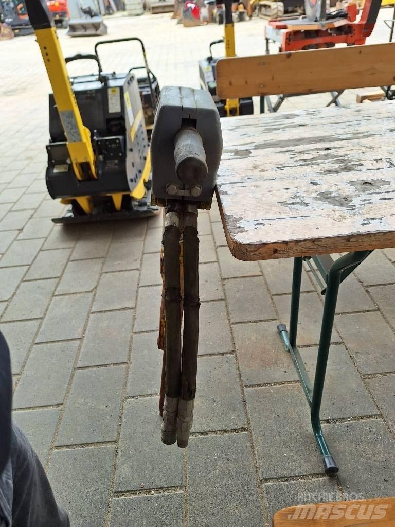 Atlas Copco LH 180 Hammer / Brecher