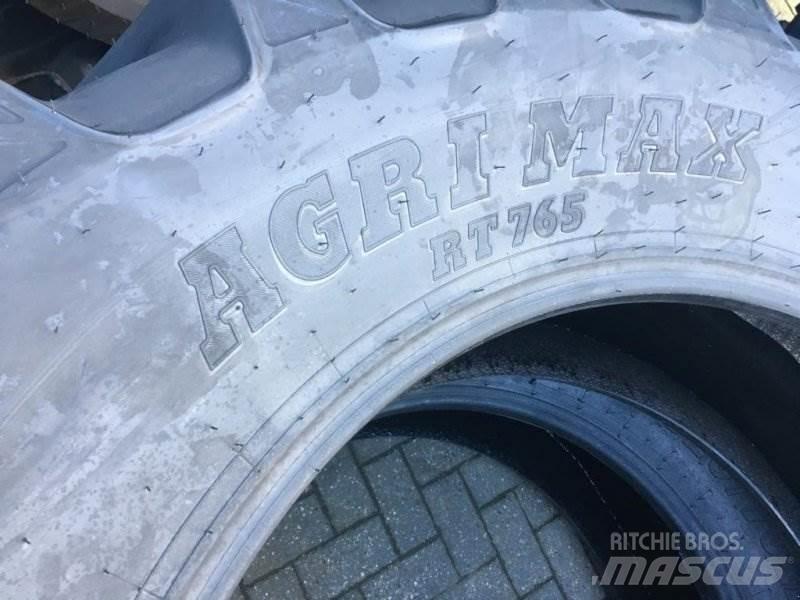 BKT 520/70 R 38 Reifen